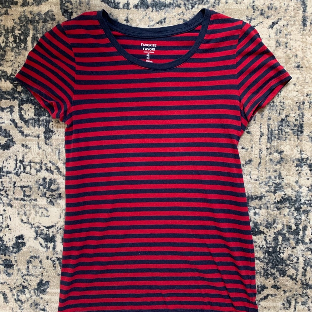 GAP t-shirt
